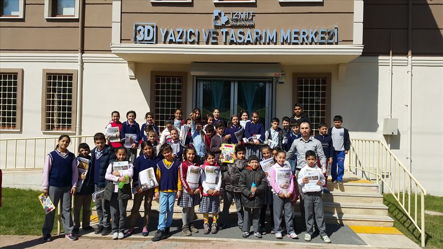 Saraybahçe İlkokulu Öğrencieri 3D Yazıcı ve Tasarım Merkezinde