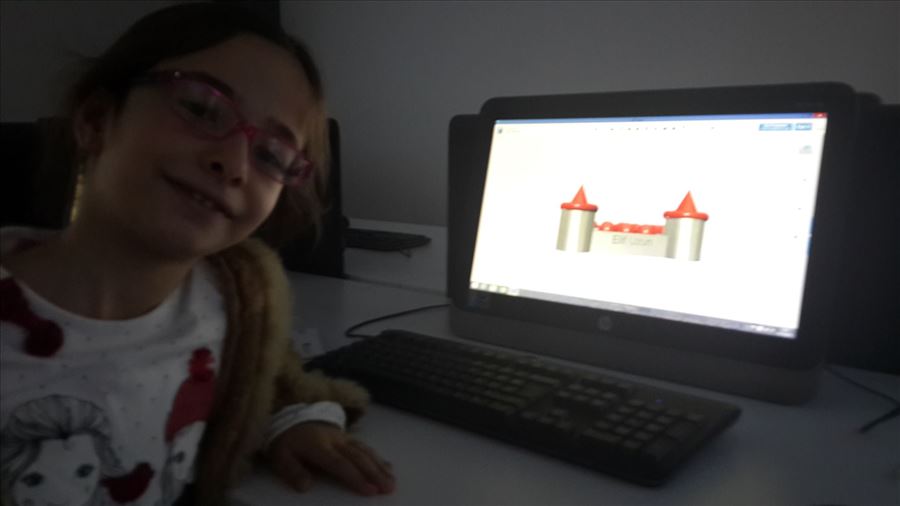 Ulugazi İlköğretim Okulu Öğrencileri 3D Yazıcı ve Tasarım Merkezinde